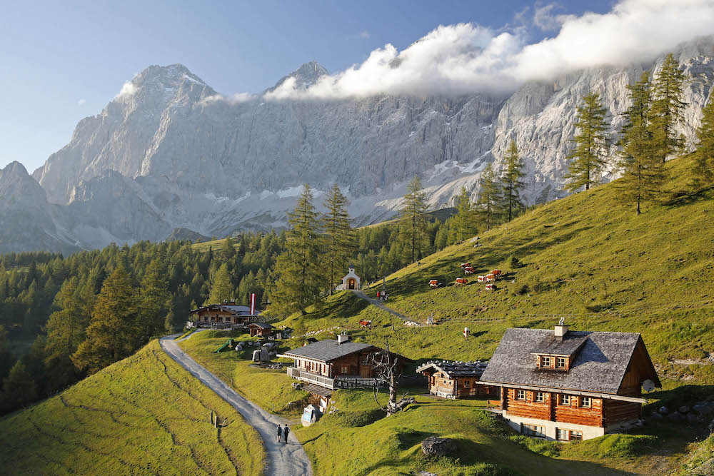 Aufsteirern in Graz: Die Erlebnisregion Schladming-Dachstein präsentiert sich mit den Schwerpunkten Familienurlaub, regionale Kulinarik und traditionelles Handwerk.