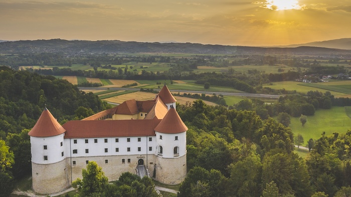 Das Schloss Mokrice ist heute ein traumhaftes Hotel mit Restaurant und Golfplatz.