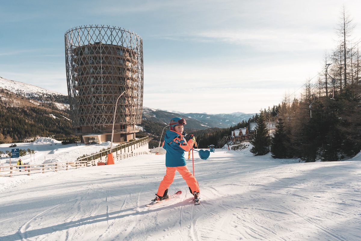 Das Skigebiet Katschberg bietet breite Pisten, die Katschi's Kinderwelt, moderne Liftanlagen und viel Winterspaß für die ganze Familie.