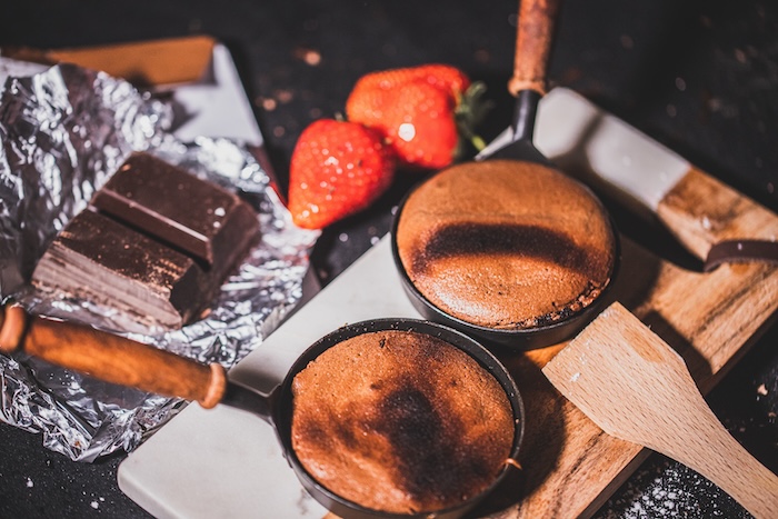 Sogar Desserts kann man am Raclette zubereiten.